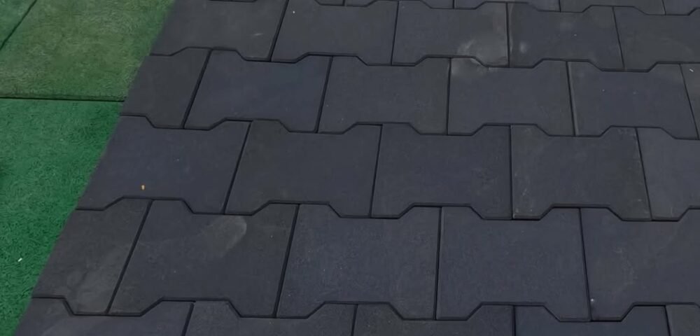 Rubber vs. Vinyl vs. Wooden Floors: Which One Wins?